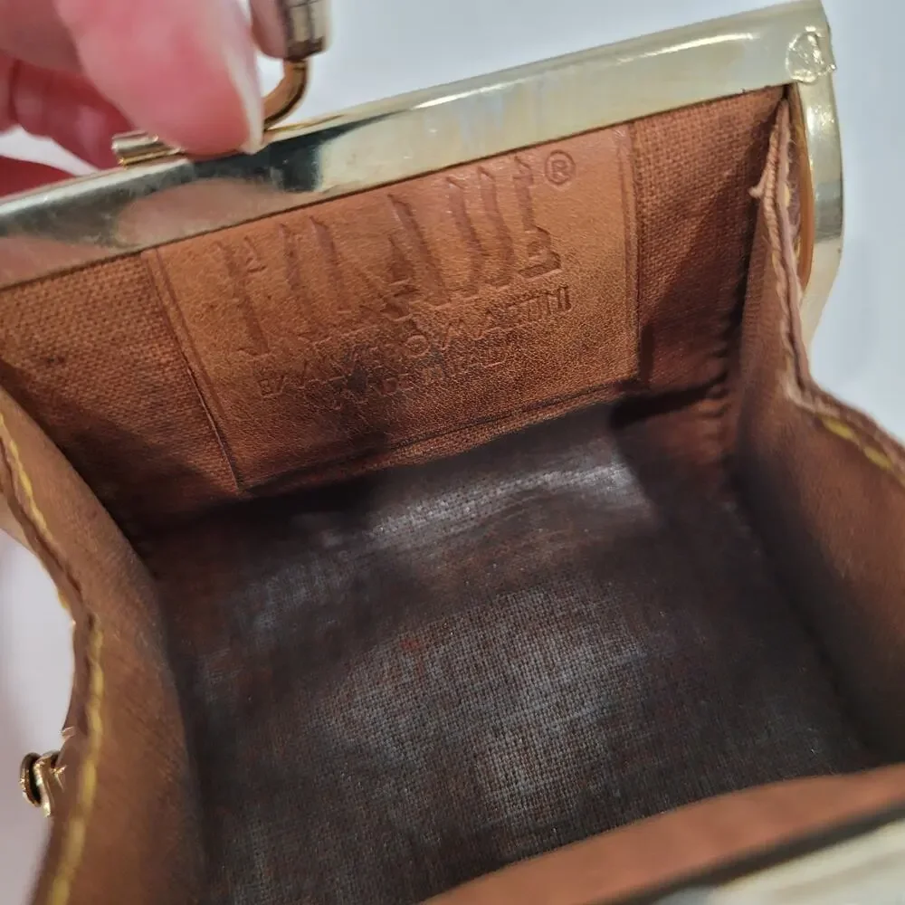 Prima Classe Alviero Martini Vintage Kisslock Leather Coin Wallet Map Small Purs